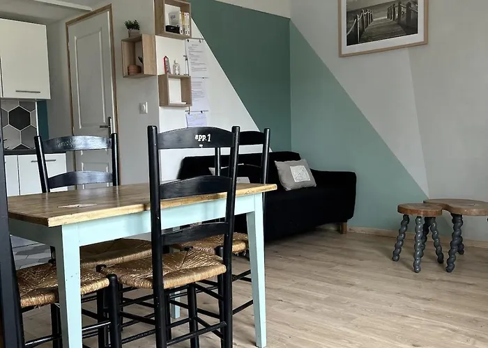 Bel Appt Centre, Marais, Rando